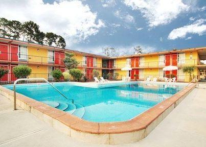 Econo - Ormond 2*
